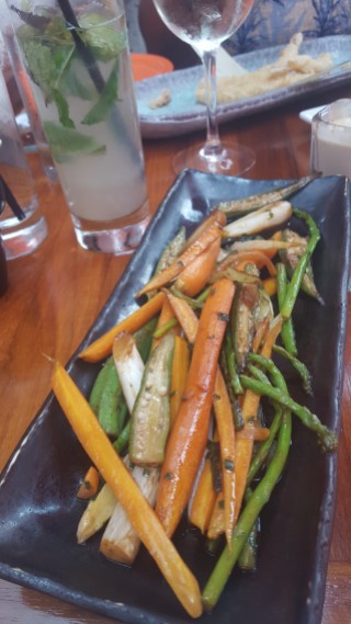 Grilled vegetables and classic mojito